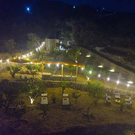 Perivoli A Traditional Eco-accommodation In A Private Cultivated Garden Mandraki (Nisyros)