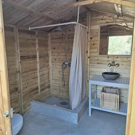 Perivoli A Traditional Eco-accommodation In A Private Cultivated Garden Hébergement de vacances