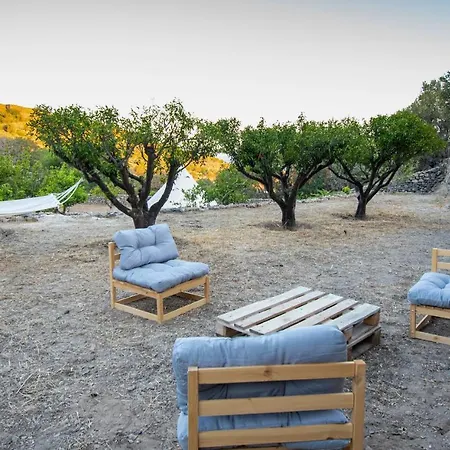 Semesterbostad Perivoli A Traditional Eco-accommodation In A Private Cultivated Garden