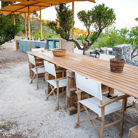 Perivoli A Traditional Eco-accommodation In A Private Cultivated Garden Ferienhaus
