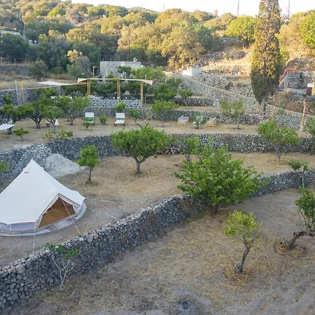 Perivoli A Traditional Eco-accommodation In A Private Cultivated Garden Semesterbostad