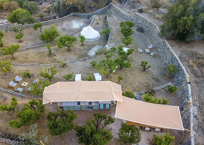 Perivoli A Traditional Eco-accommodation In A Private Cultivated Garden Tatil Evi *