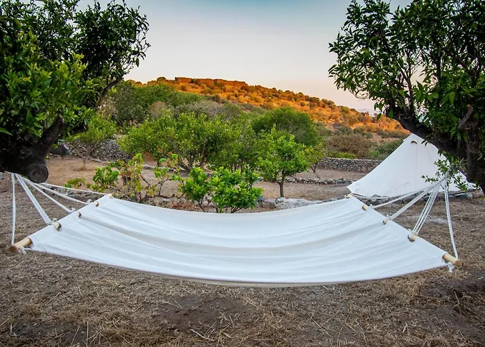 Perivoli A Traditional Eco-accommodation In A Private Cultivated Garden Tatil Evi *