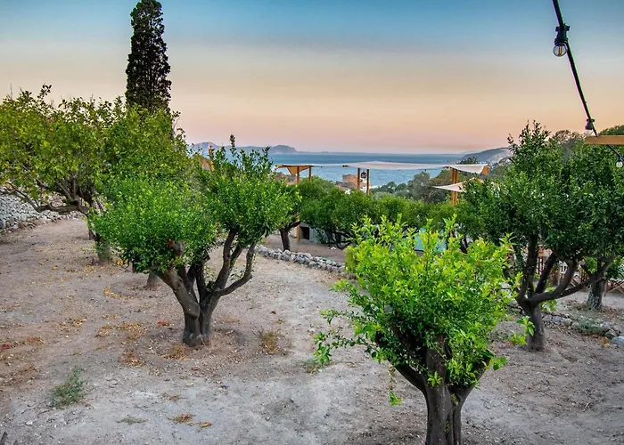 Perivoli A Traditional Eco-accommodation In A Private Cultivated Garden Tatil Evi Mandrákion