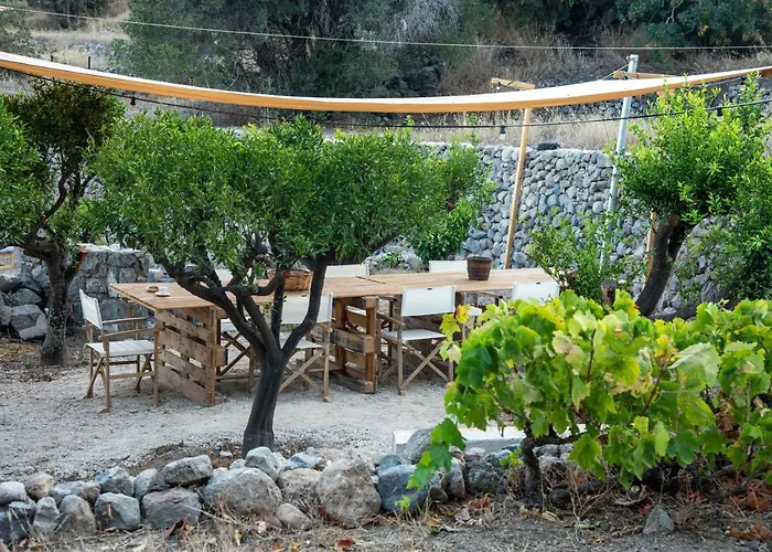 Tatil Evi Perivoli A Traditional Eco-accommodation In A Private Cultivated Garden Mandrákion