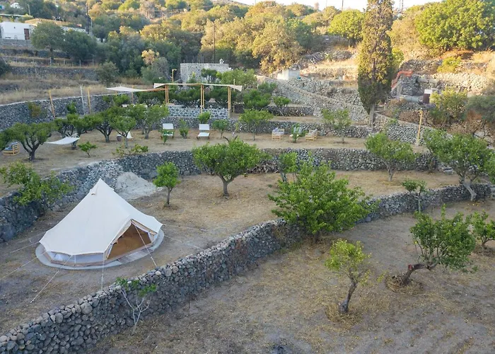 Perivoli A Traditional Eco-accommodation In A Private Cultivated Garden Tatil Evi